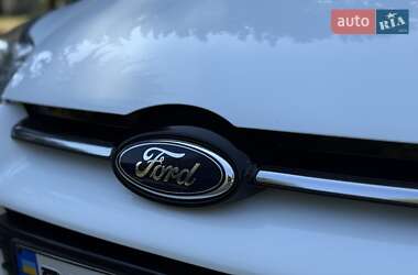 Седан Ford Focus 2011 в 
