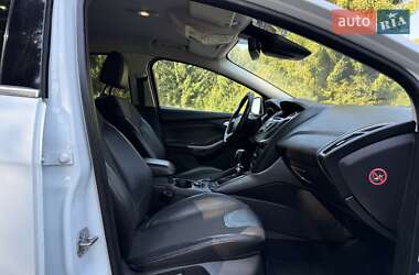 Седан Ford Focus 2011 в 