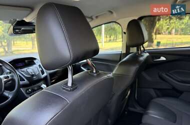 Седан Ford Focus 2011 в 
