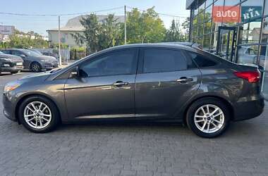 Седан Ford Focus 2015 в 