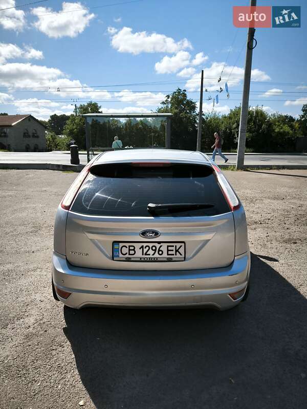 Хэтчбек Ford Focus 2011 в Чернигове
