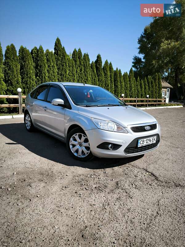 Хэтчбек Ford Focus 2011 в Чернигове