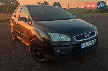 Седан Ford Focus 2006 в Краснограде