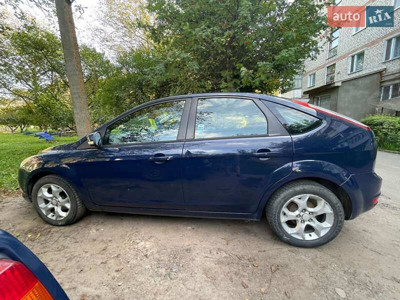 Хэтчбек Ford Focus 2011 в Хмельницком
