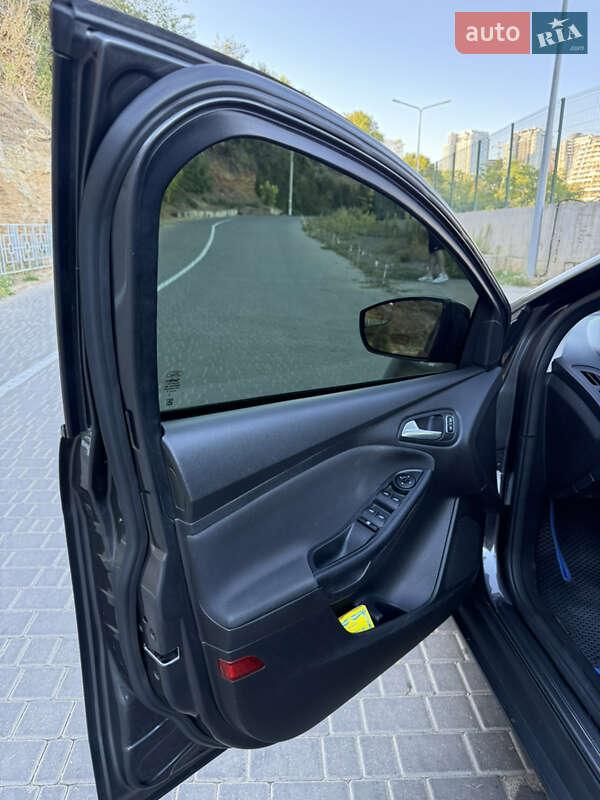 Седан Ford Focus 2015 в Одессе фото 11 Седан Ford Focus 2015 в Одессе