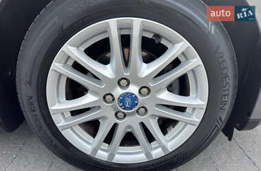 Универсал Ford Focus 2014 в 