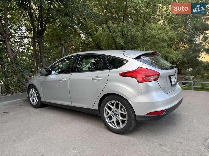 Хэтчбек Ford Focus 2015 в Днепре фото 6 Хэтчбек Ford Focus 2015 в Днепре