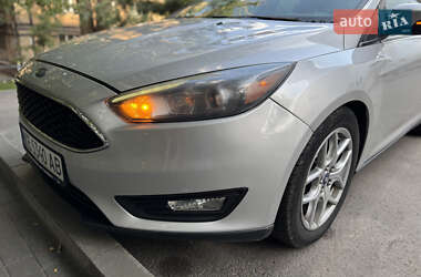 Хэтчбек Ford Focus 2015 в 