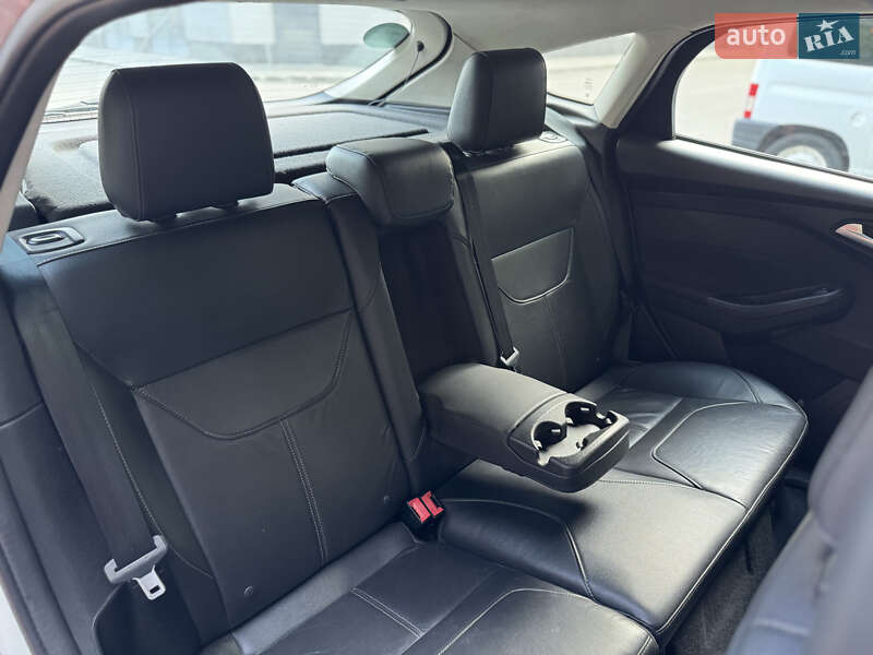 Хэтчбек Ford Focus 2015 в Днепре фото 17 Хэтчбек Ford Focus 2015 в Днепре