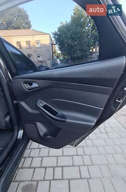 Седан Ford Focus 2012 в 