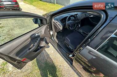Седан Ford Focus 2015 в 