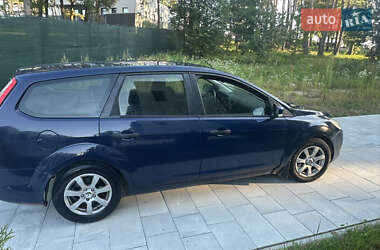 Универсал Ford Focus 2010 в 