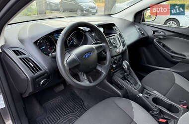 Седан Ford Focus 2012 в 