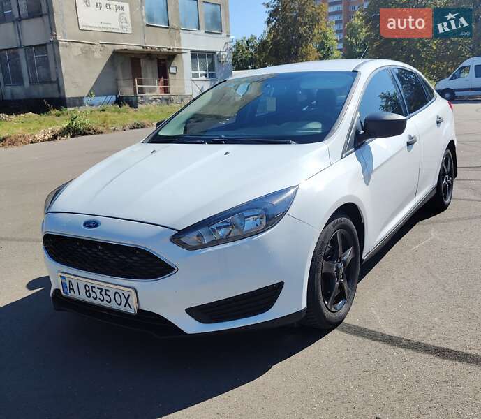 Седан Ford Focus 2016 в 