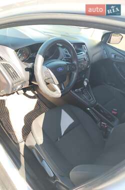 Седан Ford Focus 2016 в 