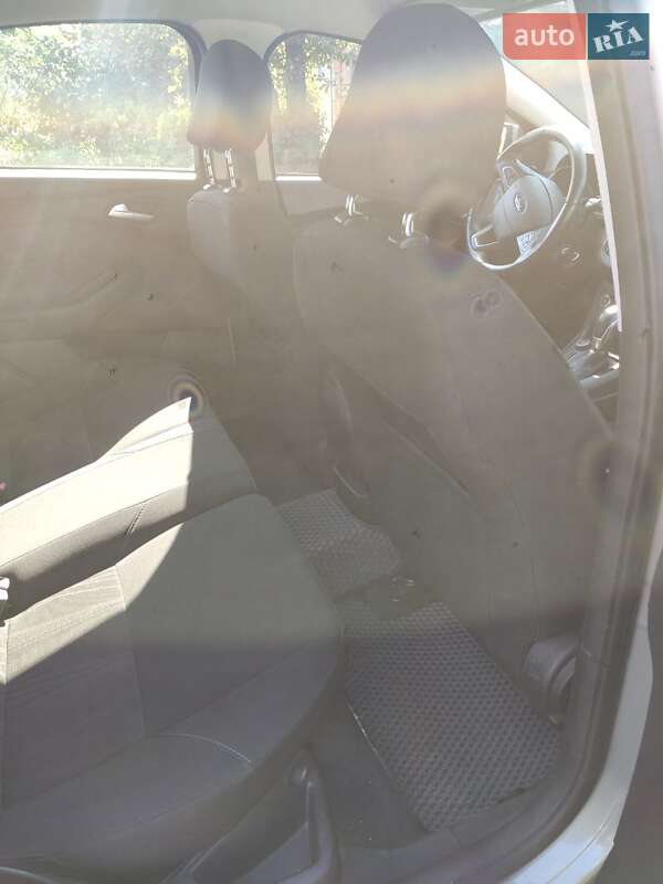 Хэтчбек Ford Focus 2015 в Харькове