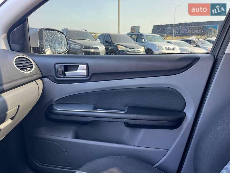 Хэтчбек Ford Focus 2010 в Львове фото 28 Хэтчбек Ford Focus 2010 в Львове