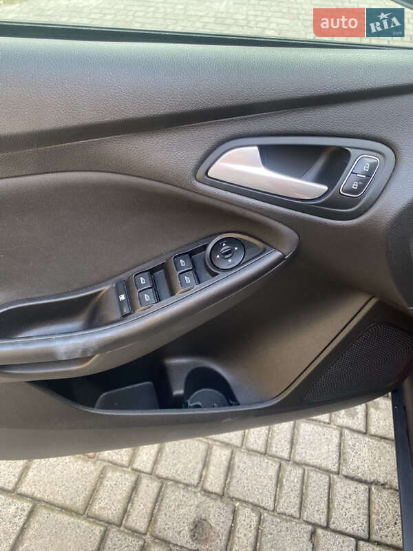 Седан Ford Focus 2017 в Соснівці