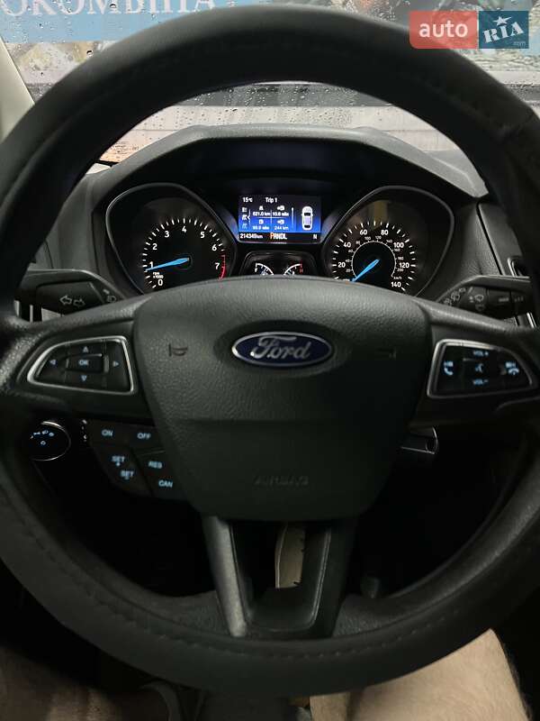 Хэтчбек Ford Focus 2015 в Харькове
