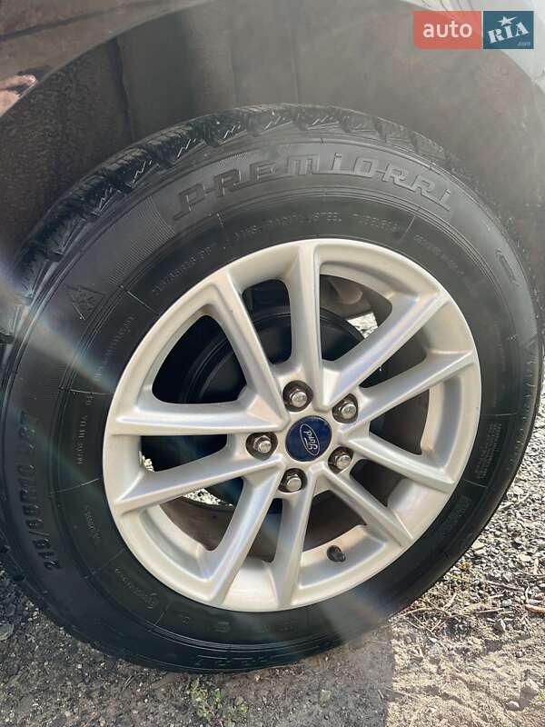 Хэтчбек Ford Focus 2015 в Харькове