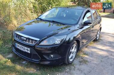 Хэтчбек Ford Focus 2009 в Лугинах