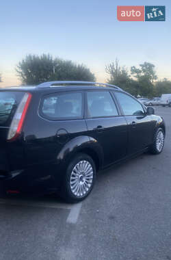 Универсал Ford Focus 2010 в 