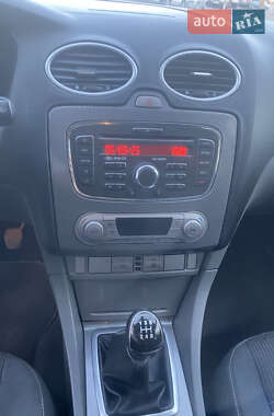Универсал Ford Focus 2010 в 