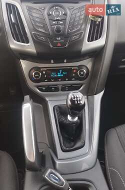 Универсал Ford Focus 2011 в 
