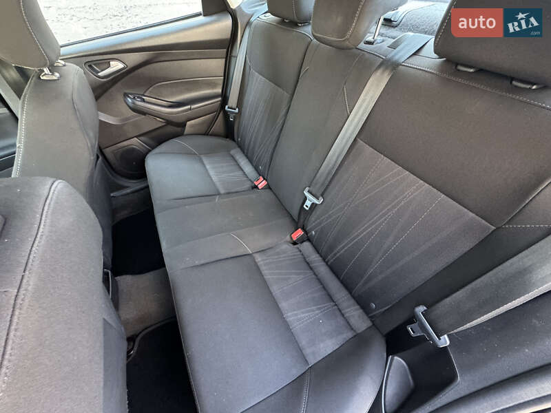 Седан Ford Focus 2018 в Киеве фото 21 Седан Ford Focus 2018 в Киеве