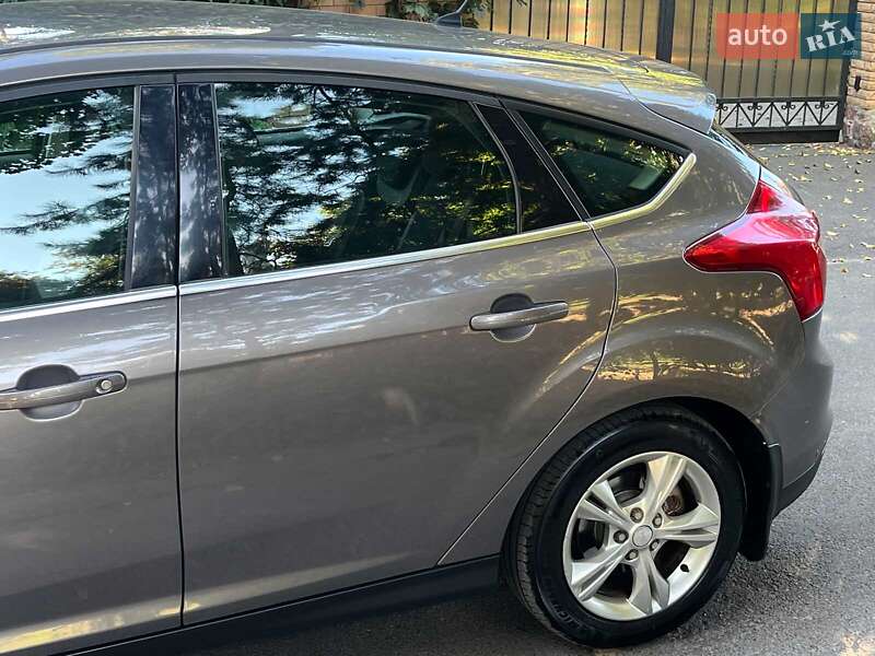 Хэтчбек Ford Focus 2012 в Киеве фото 7 Хэтчбек Ford Focus 2012 в Киеве