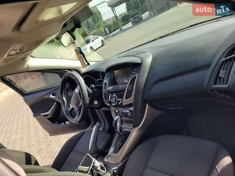 Седан Ford Focus 2011 в Підволочиську