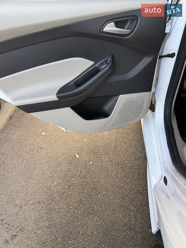 Седан Ford Focus 2015 в Харькове фото 15 Седан Ford Focus 2015 в Харькове