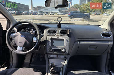 Хэтчбек Ford Focus 2010 в Киеве