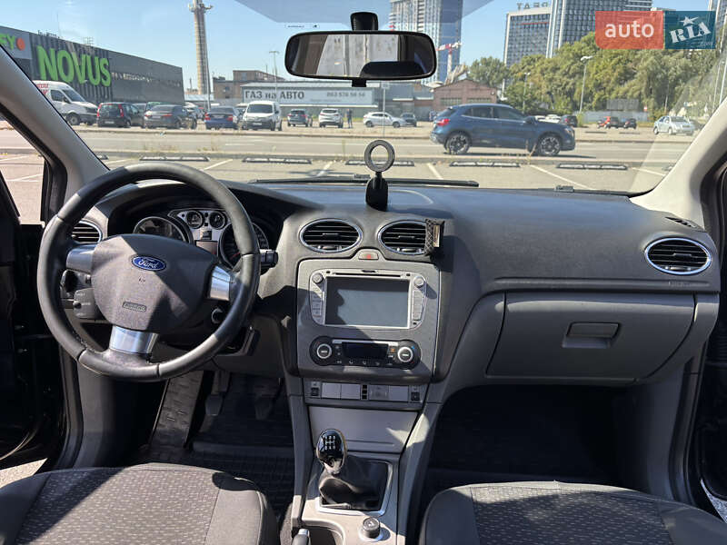 Хэтчбек Ford Focus 2010 в Киеве