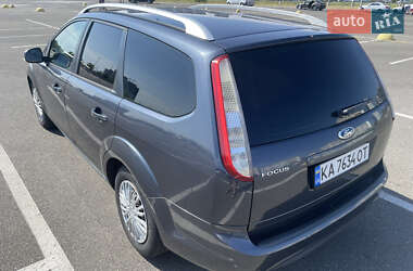 Универсал Ford Focus 2010 в 