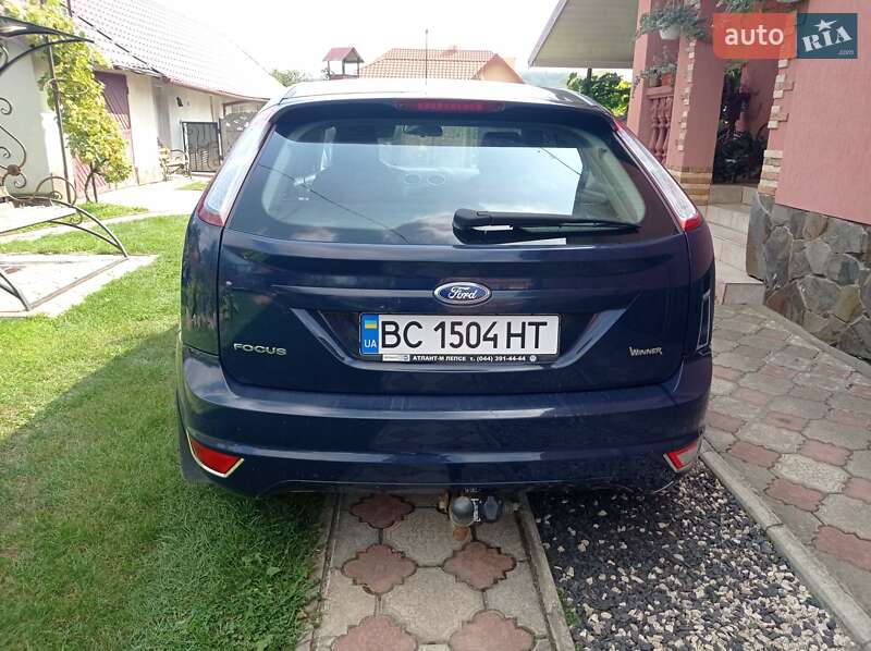 Хэтчбек Ford Focus 2010 в Стрые