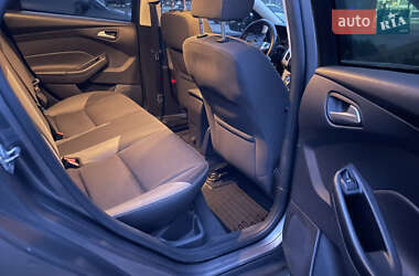 Седан Ford Focus 2013 в 