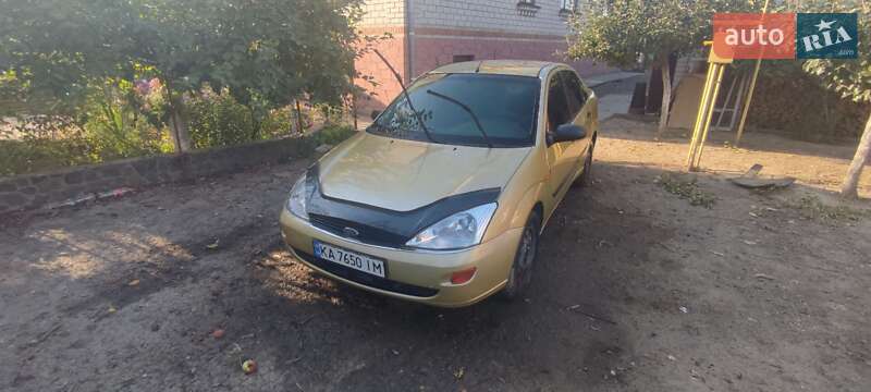Седан Ford Focus 2000 в Хмельнике