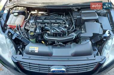 Хэтчбек Ford Focus 2008 в 