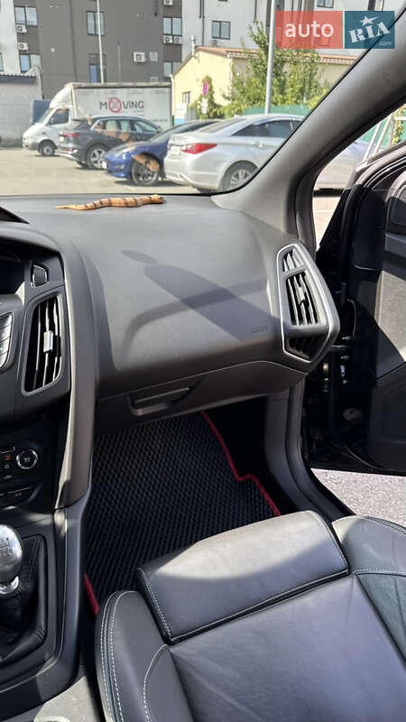 Хэтчбек Ford Focus 2013 в Киеве