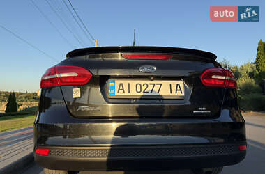 Седан Ford Focus 2015 в 