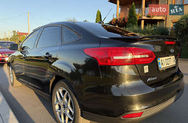 Седан Ford Focus 2015 в 