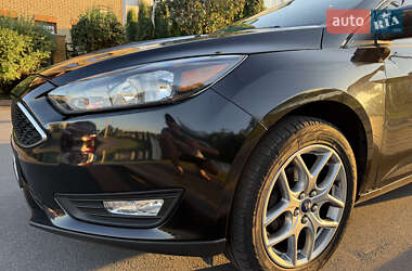 Седан Ford Focus 2015 в 