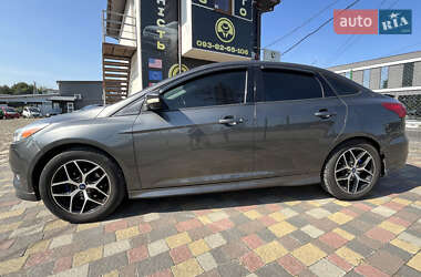 Седан Ford Focus 2015 в 