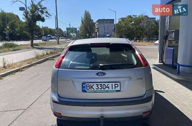 Хэтчбек Ford Focus 2007 в 