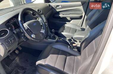 Хэтчбек Ford Focus 2007 в 
