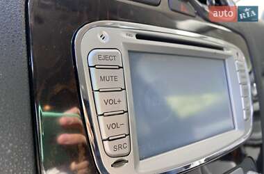 Хэтчбек Ford Focus 2007 в 