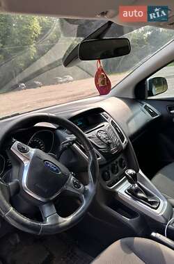 Универсал Ford Focus 2014 в 
