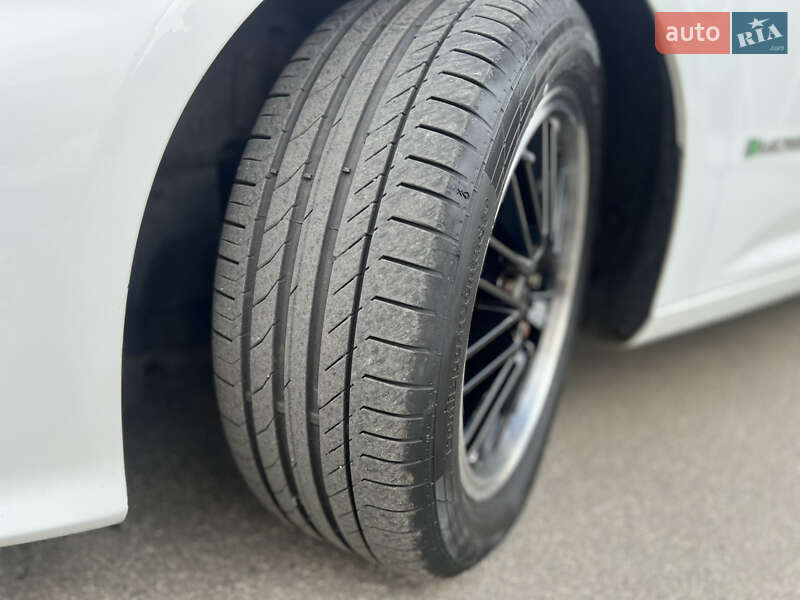 Хэтчбек Ford Focus 2018 в Киеве фото 25 Хэтчбек Ford Focus 2018 в Киеве