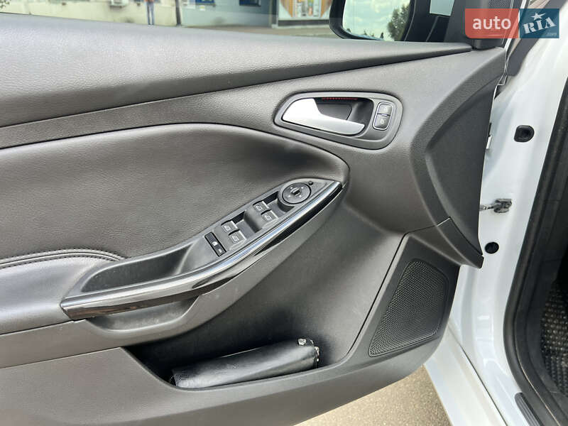 Хэтчбек Ford Focus 2018 в Киеве фото 32 Хэтчбек Ford Focus 2018 в Киеве